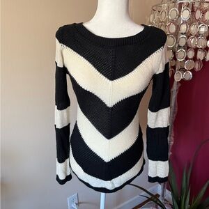 Black and White Crew Neck Chevron Sweater